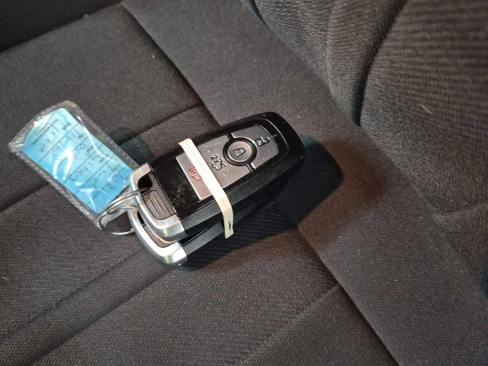 Keys/Fobs/Manual Photo
