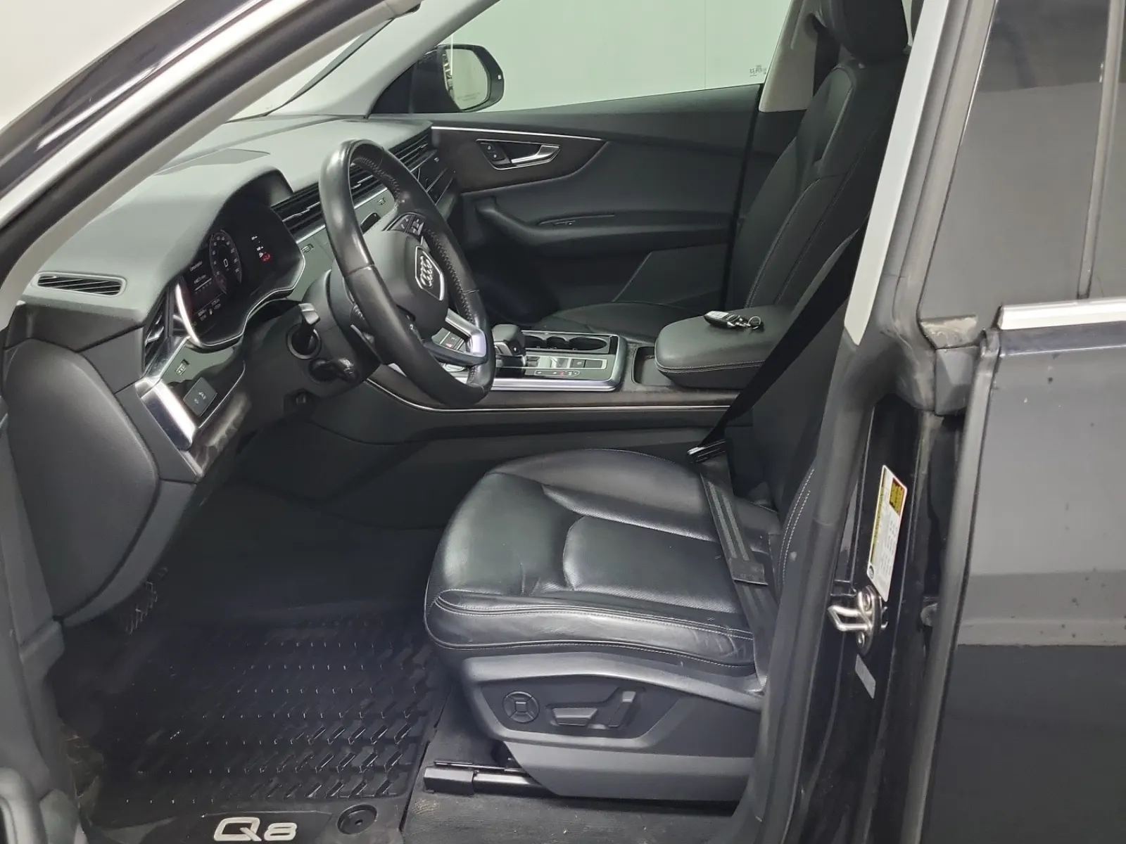 Front Interior Photo