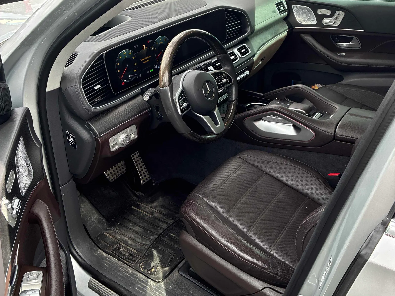 Interior driver side