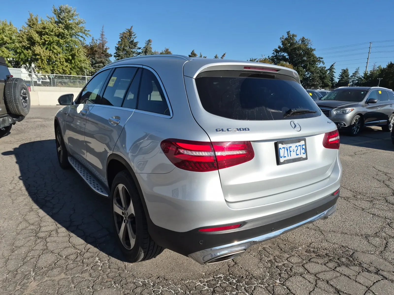 Driver Rear 3/4 Photo