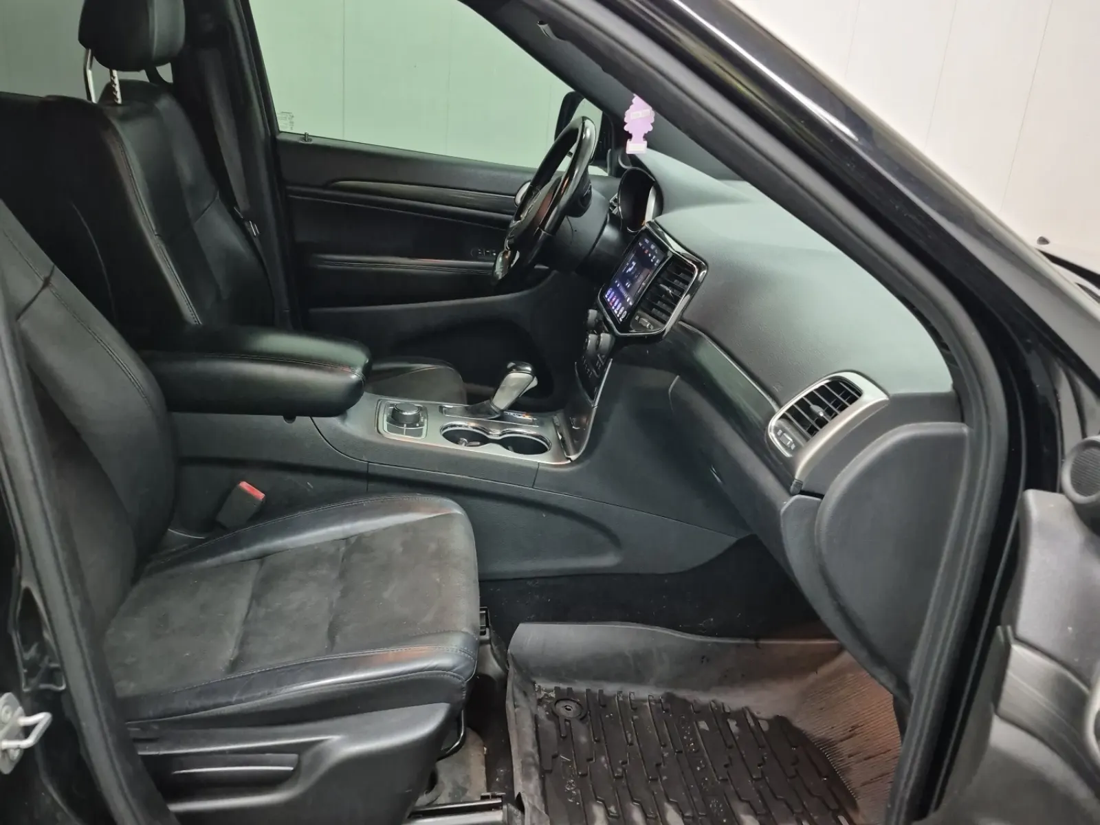 Right Side Interior Photo
