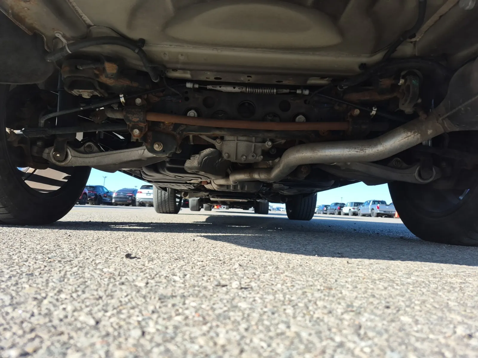 Undercarriage - Rear Photo