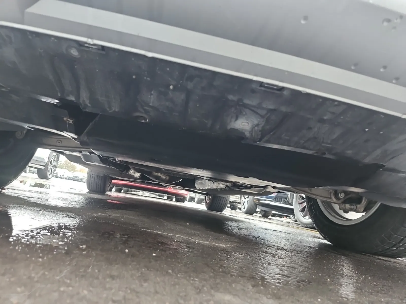 Undercarriage - Front Photo