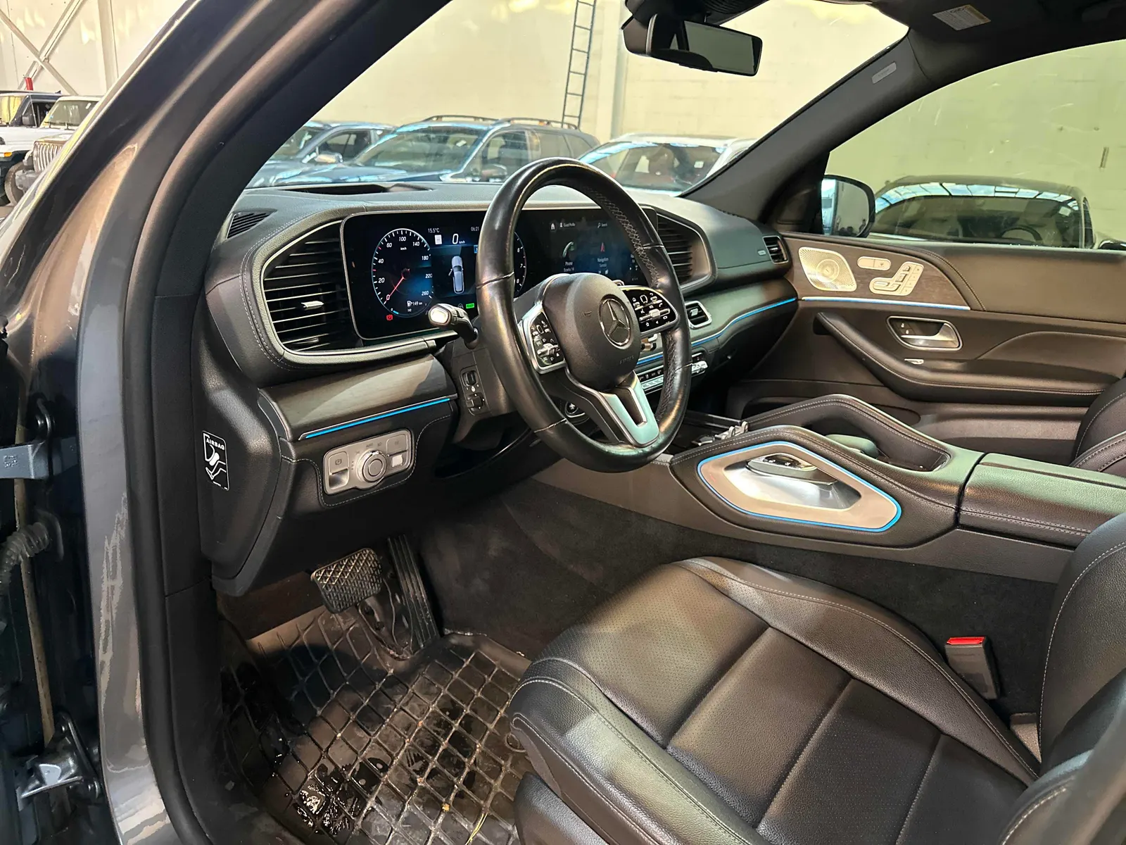 Interior driver side