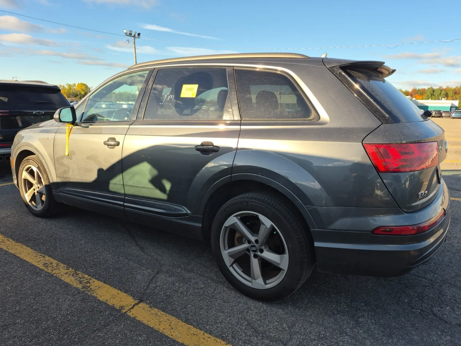 Driver Rear 3/4 Photo