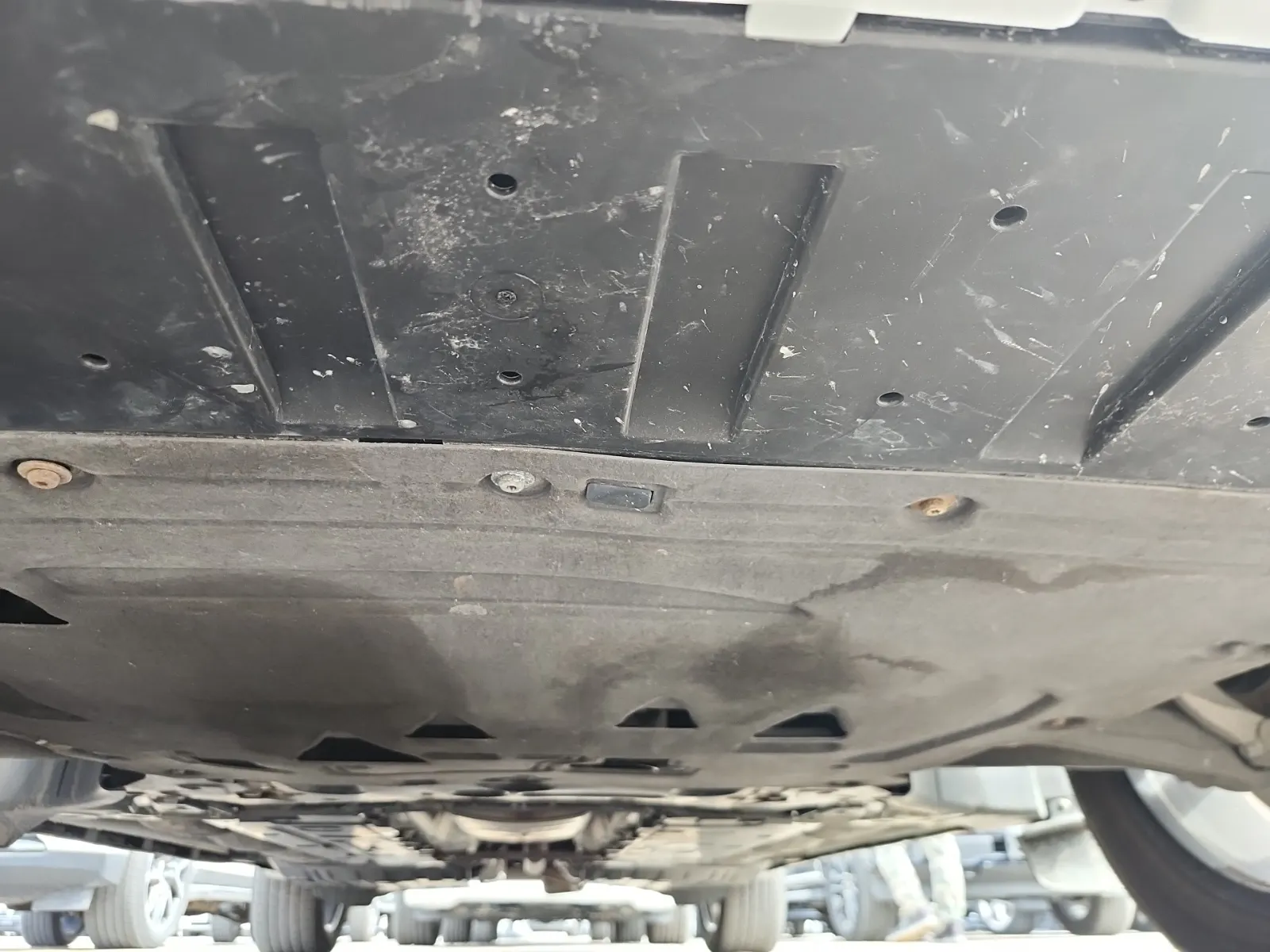 Undercarriage - Front Photo