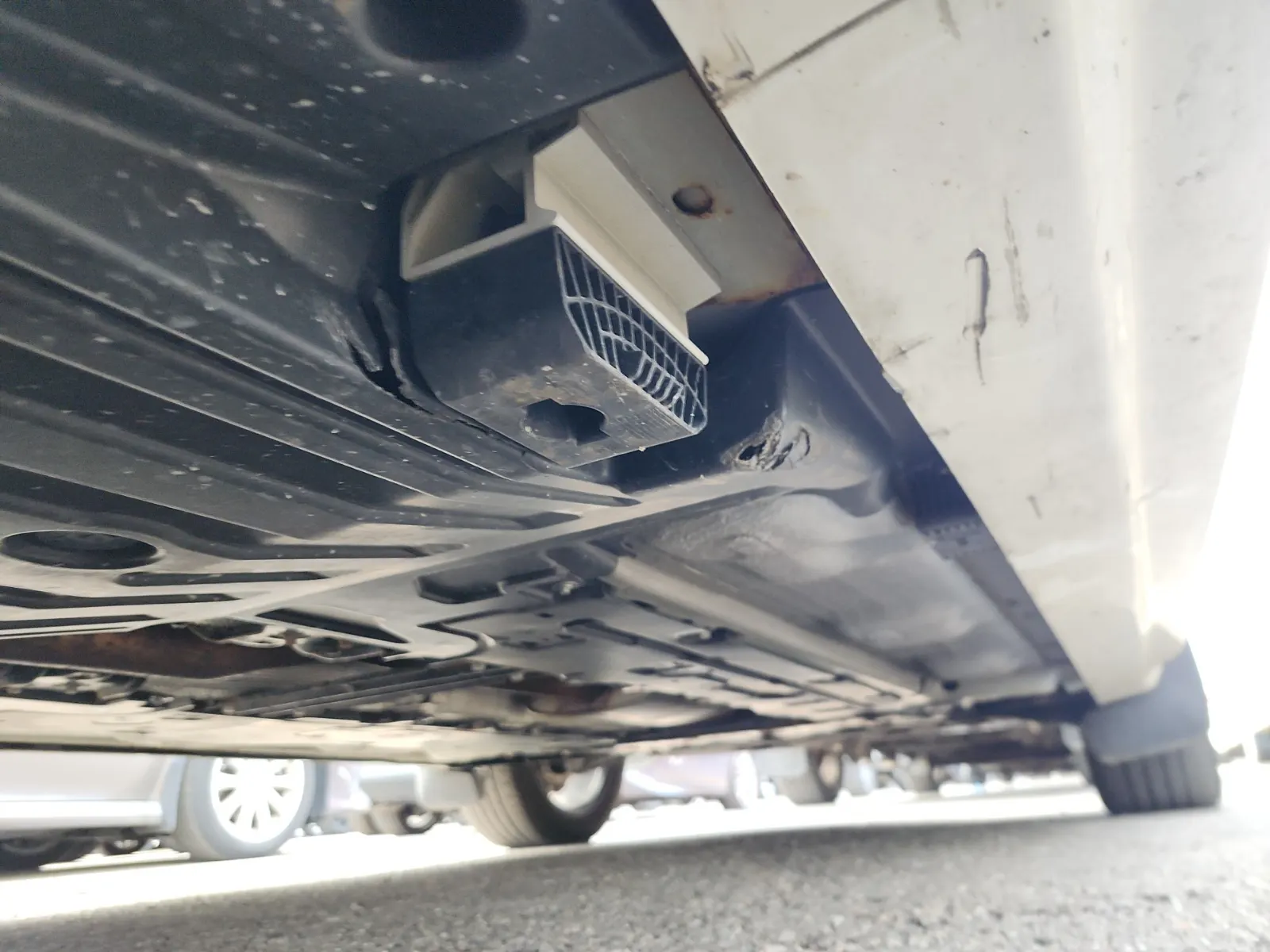 Undercarriage - Passenger Photo