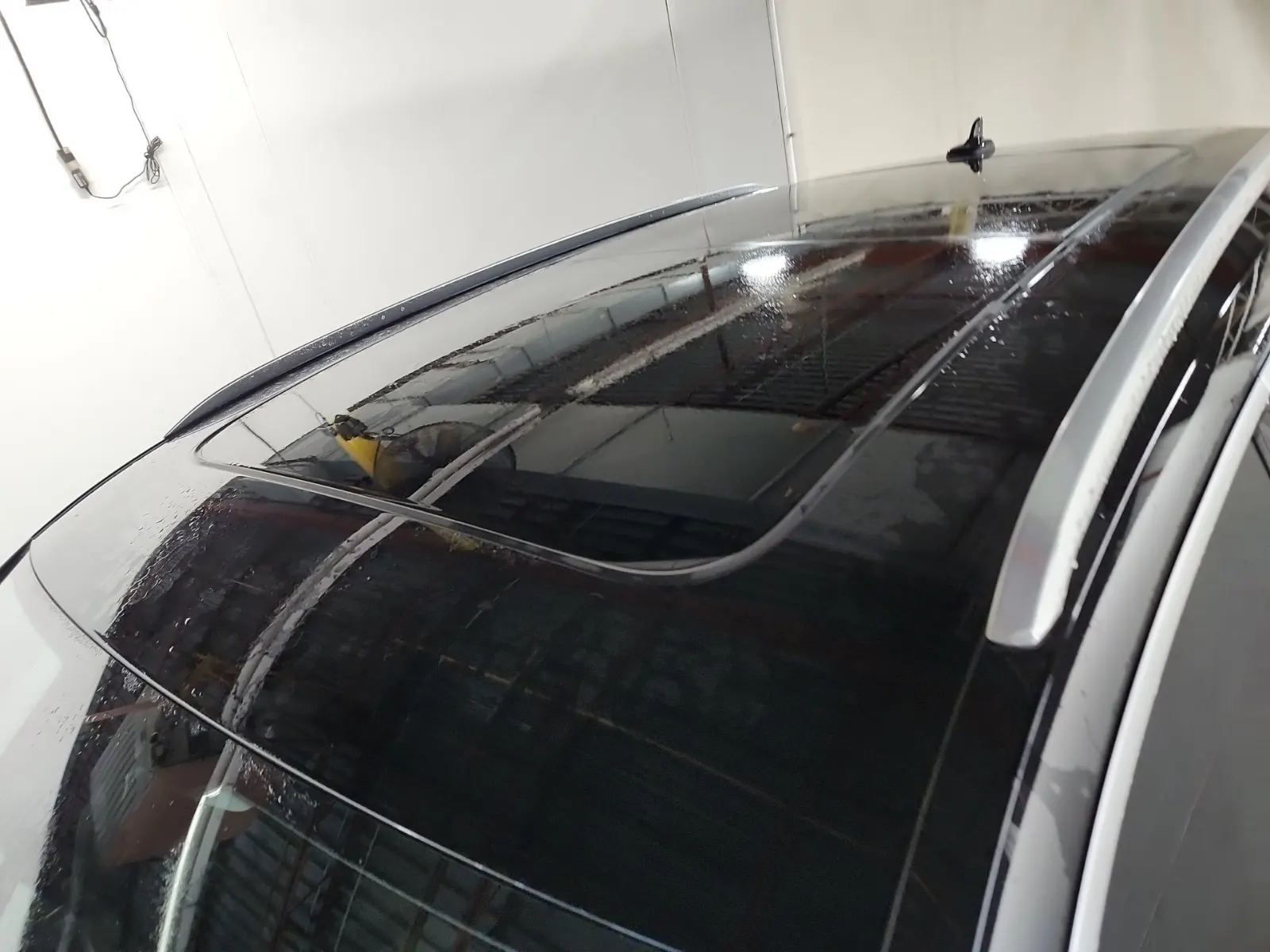 Exterior Roof Photo