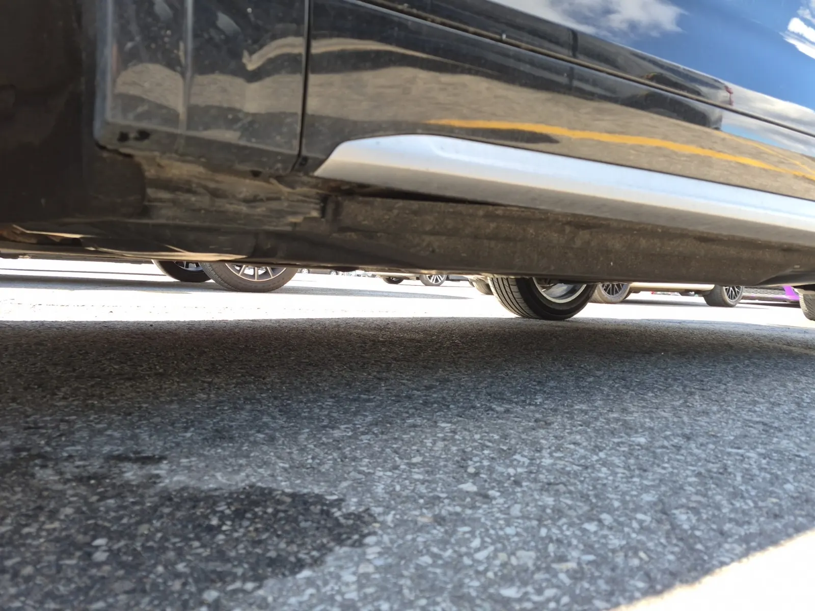 Undercarriage - Driver Photo