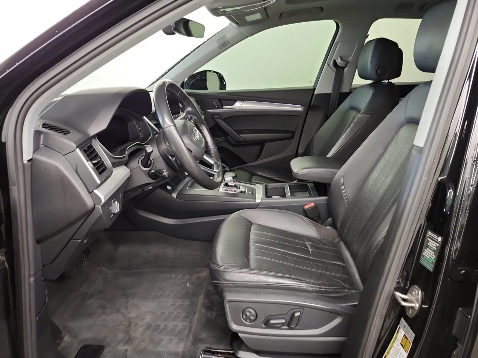 Front Interior Photo