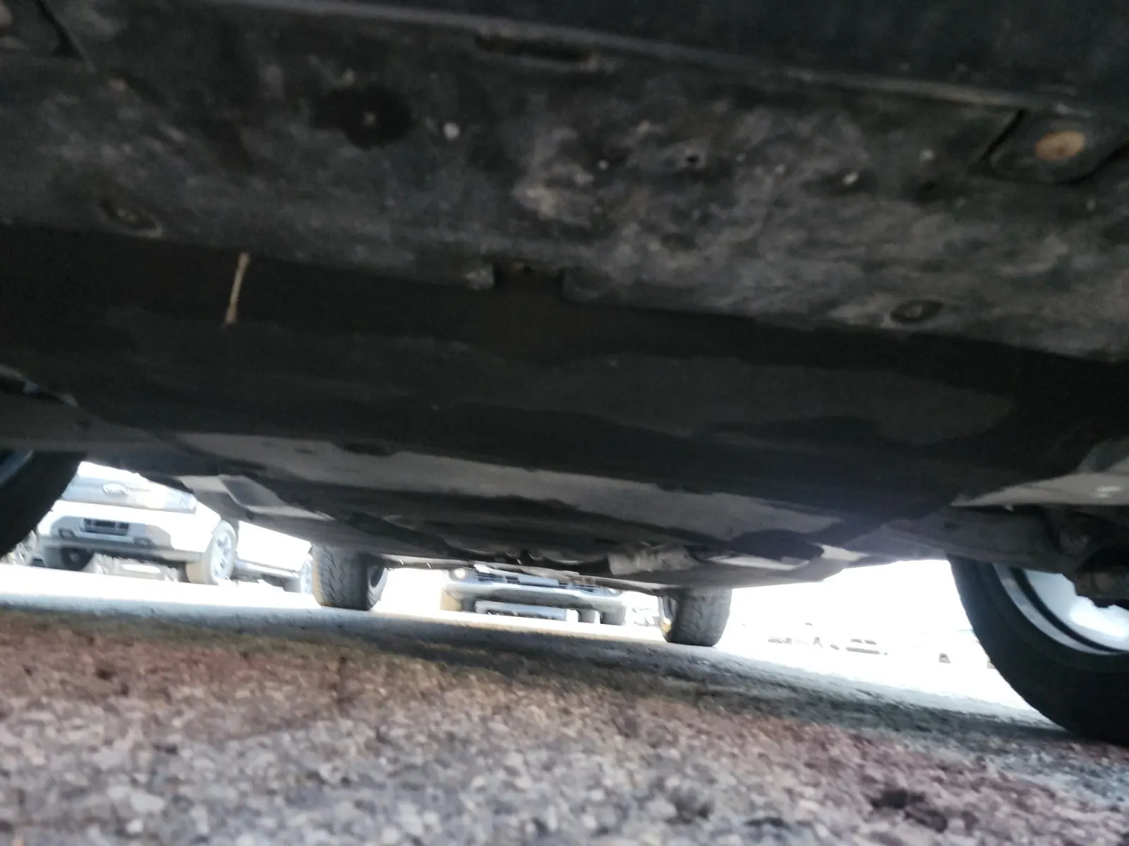 Undercarriage - Front Photo