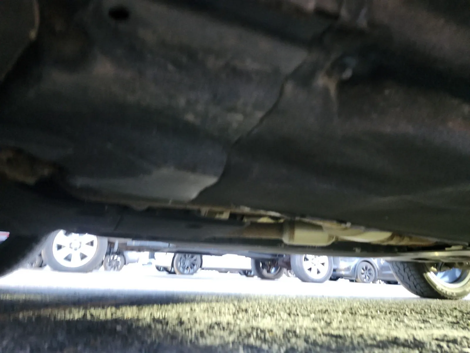 Undercarriage - Driver Photo