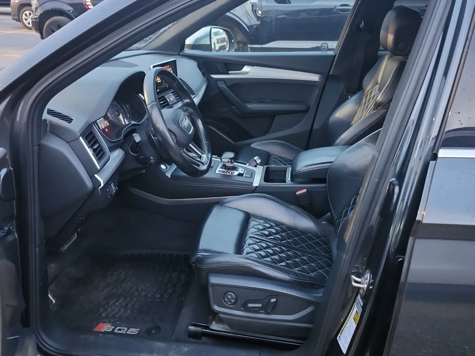 Front Interior Photo