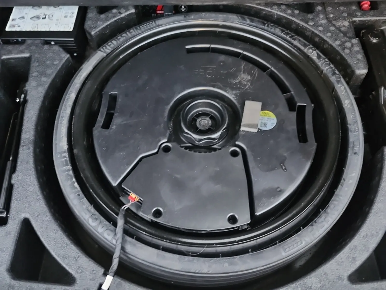 Spare Tire & Wheel Photo