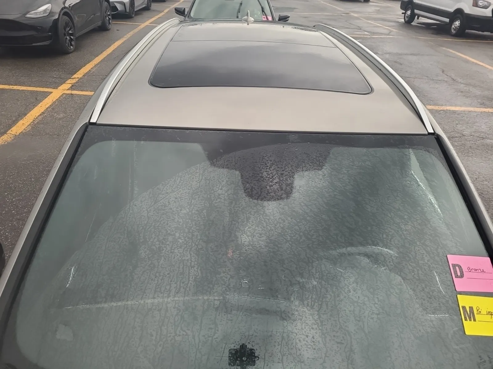 Exterior Roof Photo