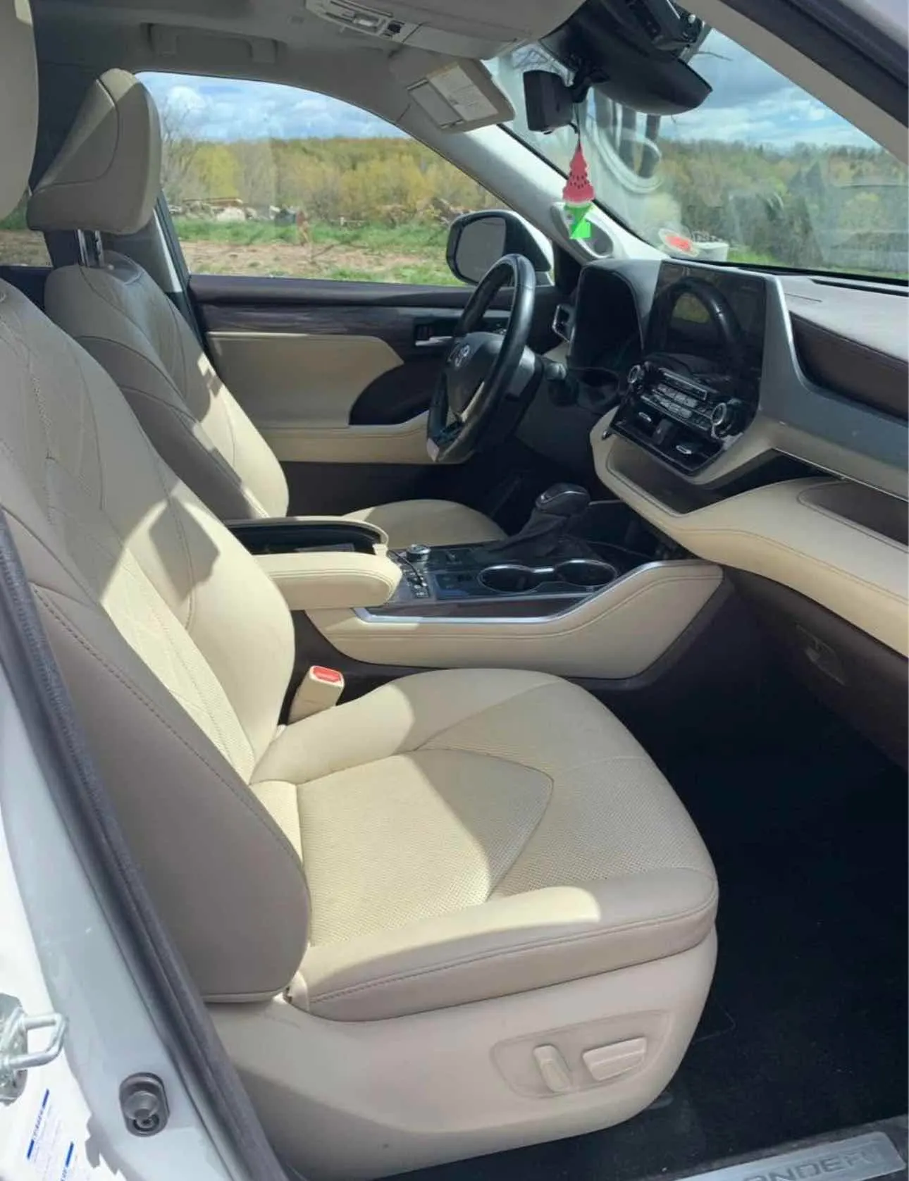 Interior driver side