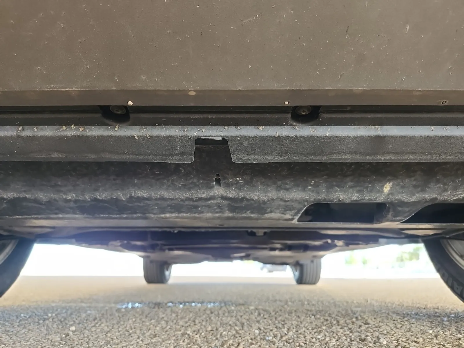 Undercarriage - Front Photo