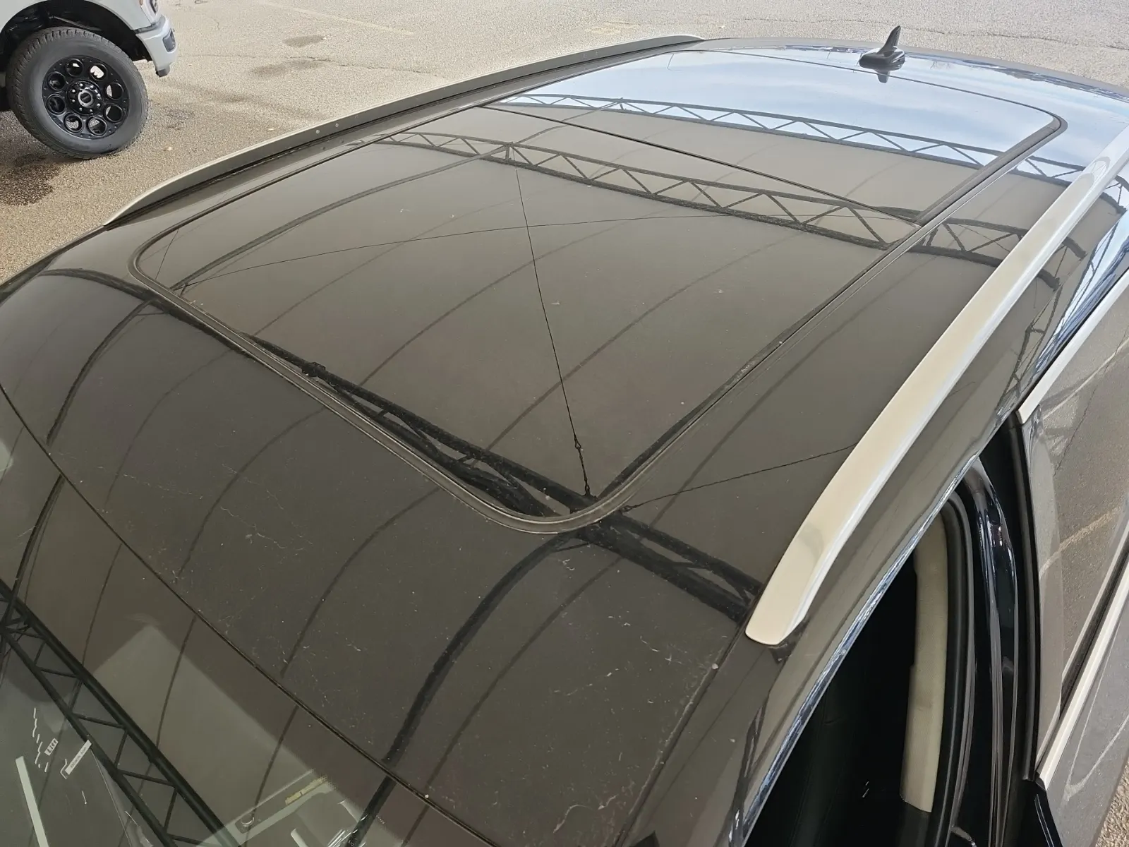 Exterior Roof Photo