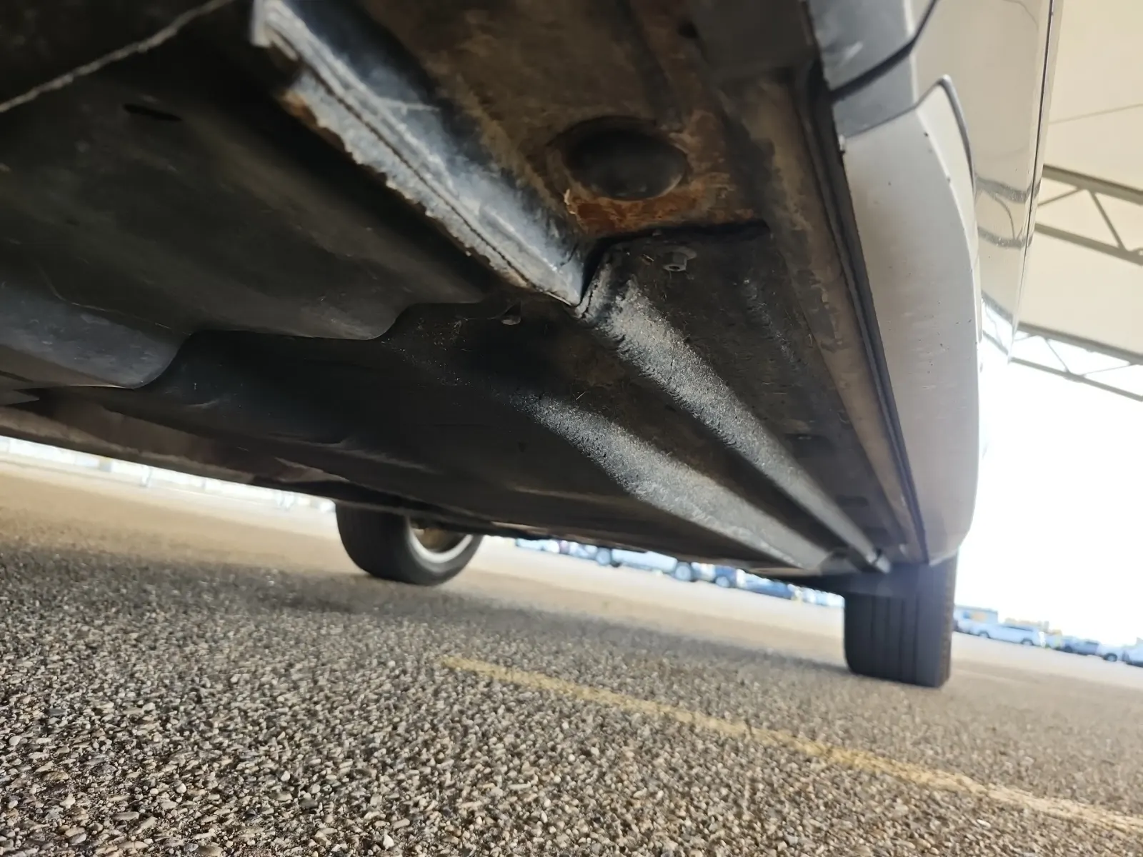 Undercarriage - Driver Photo