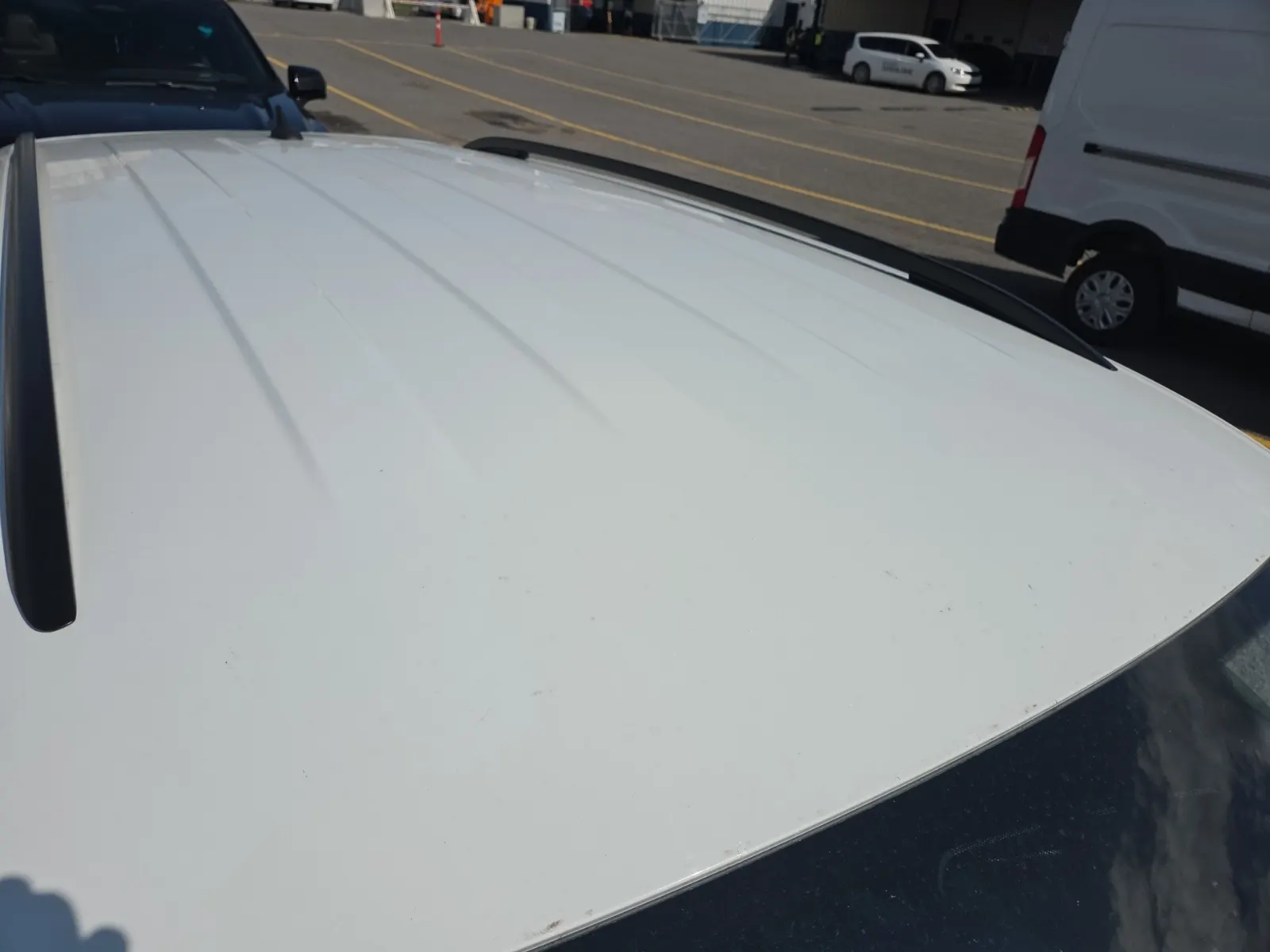 Exterior Roof Photo