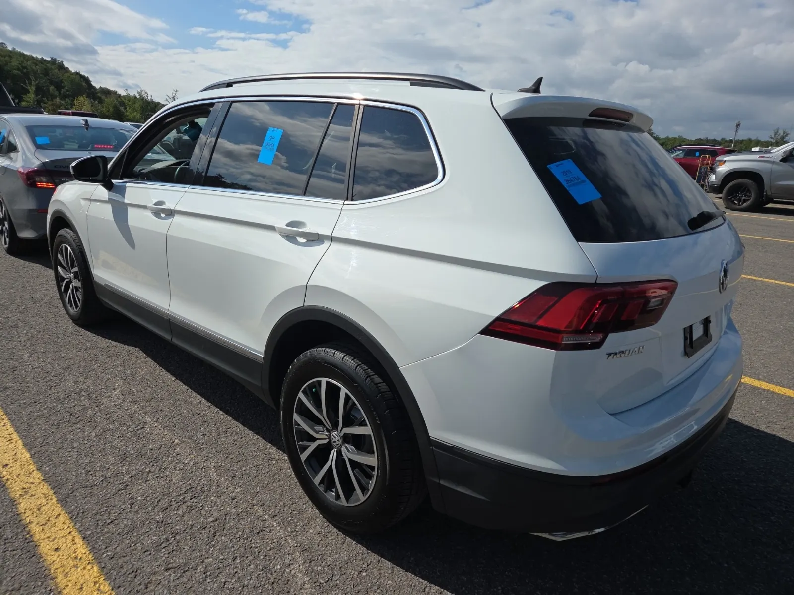 Driver Rear 3/4 Photo