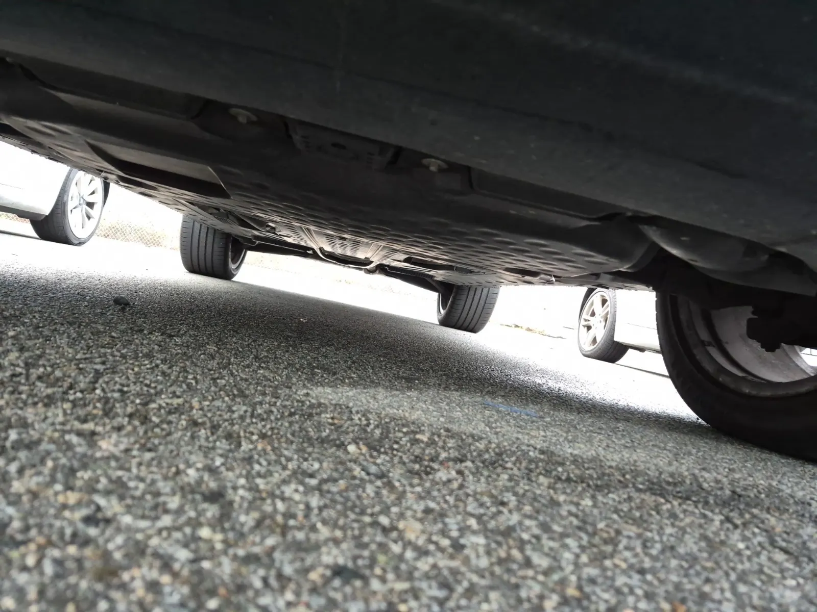 Undercarriage - Front Photo