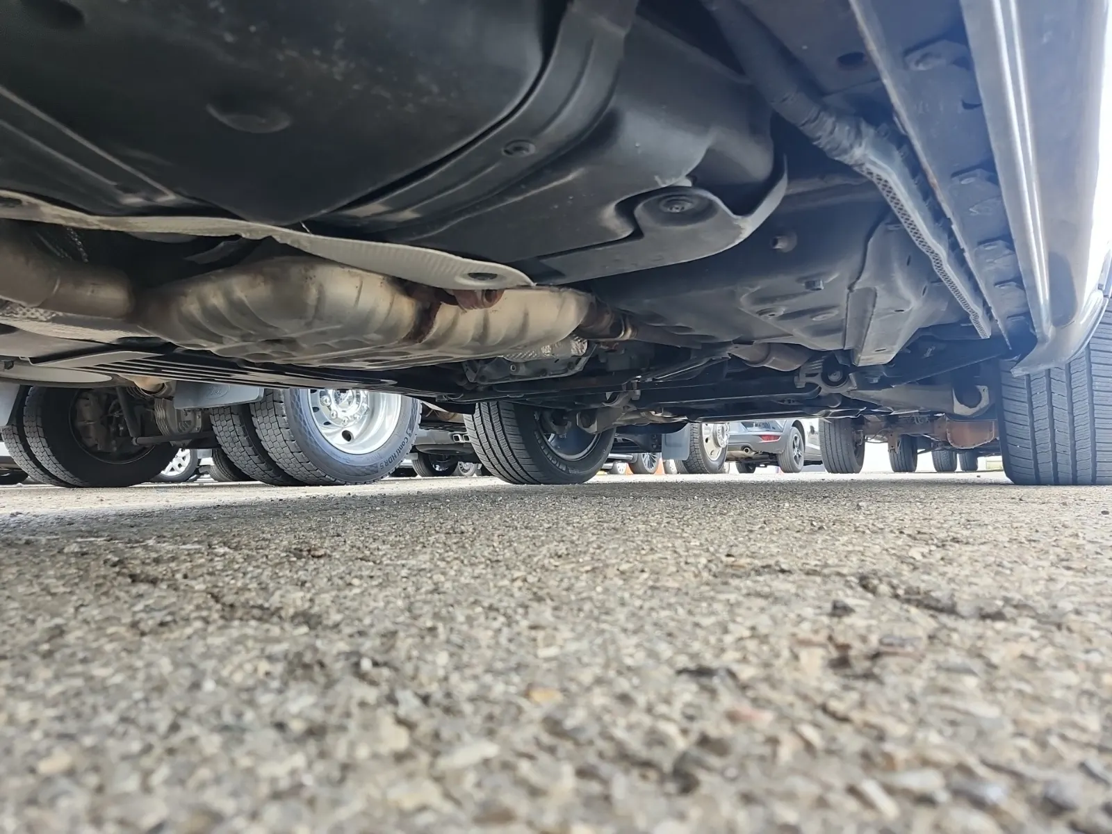 Undercarriage - Passenger Photo