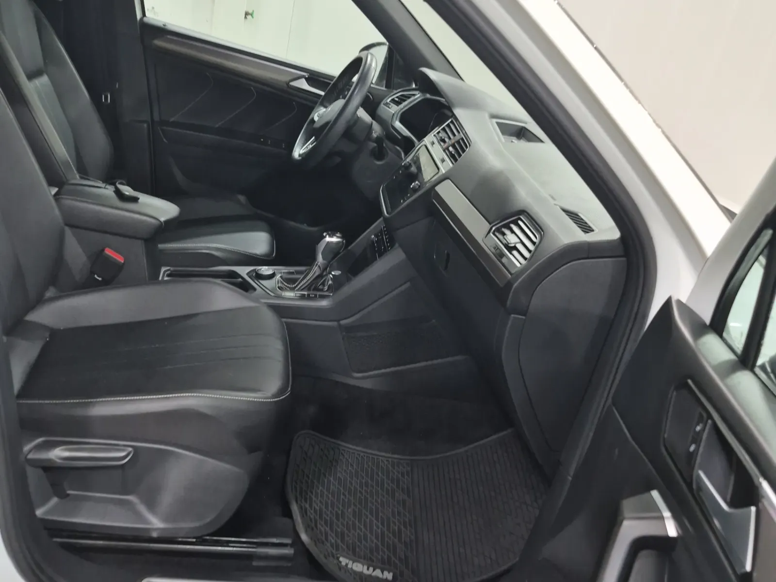 Right Side Interior Photo