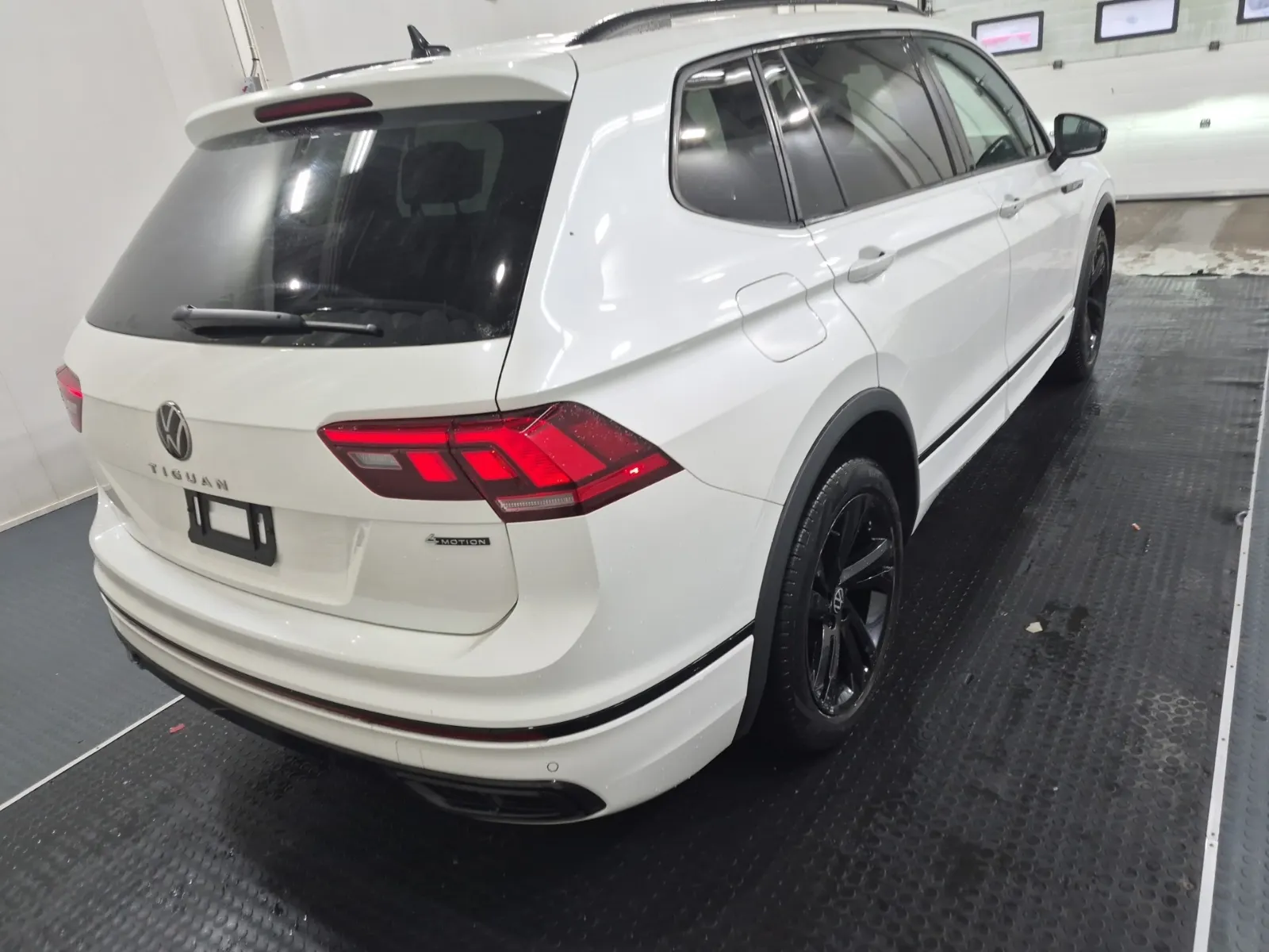 Passenger Rear 3/4 Photo