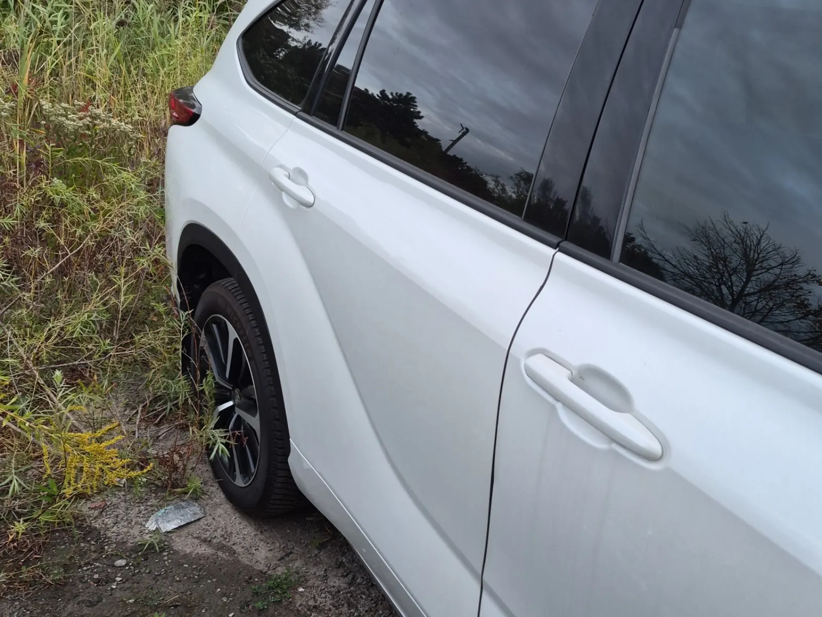 Passenger Rear 3/4 Photo