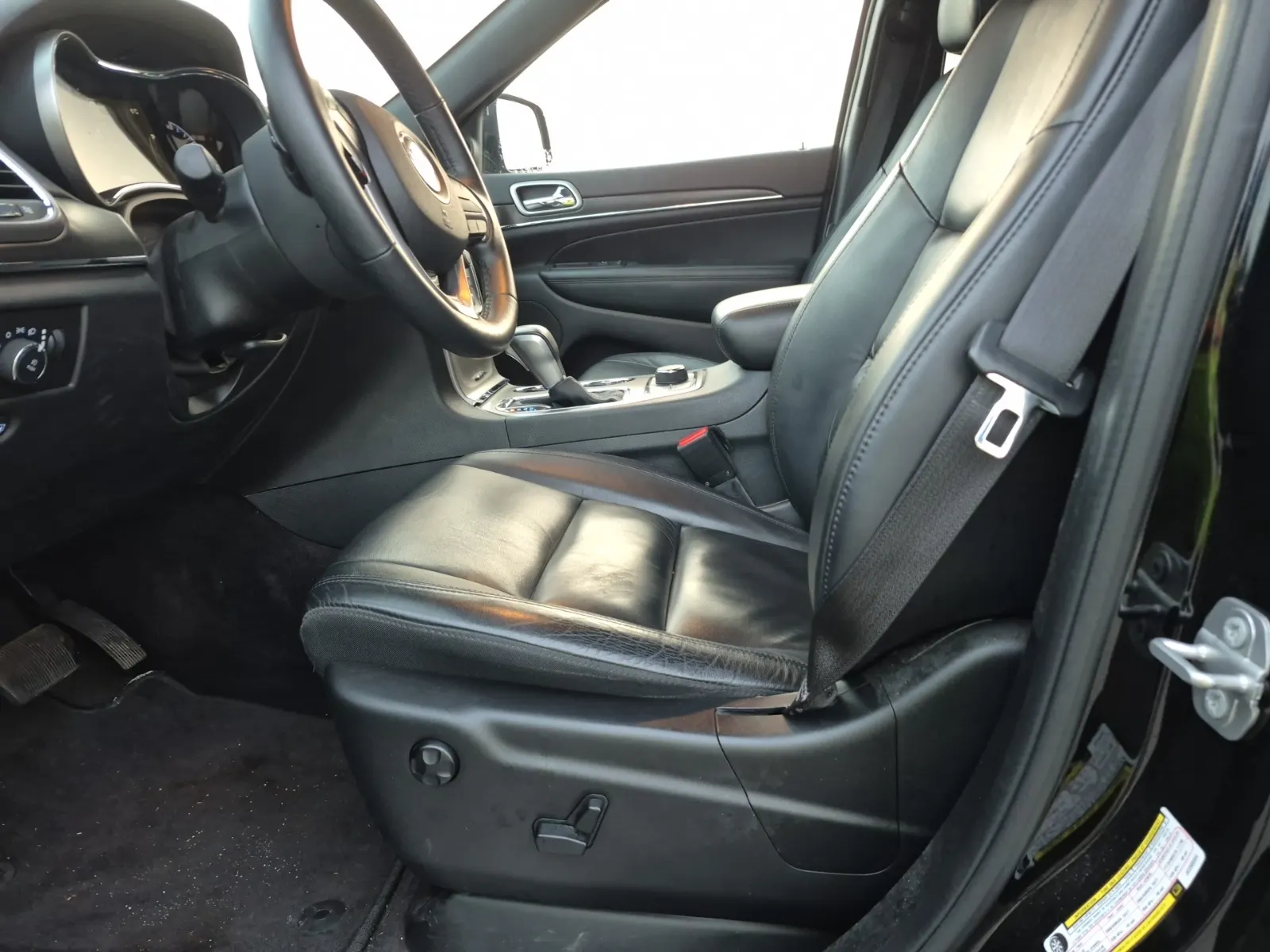 Front Interior Photo
