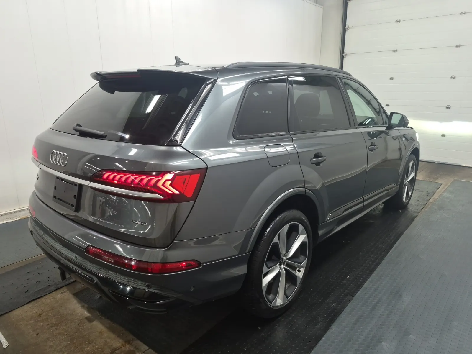 Passenger Rear 3/4 Photo