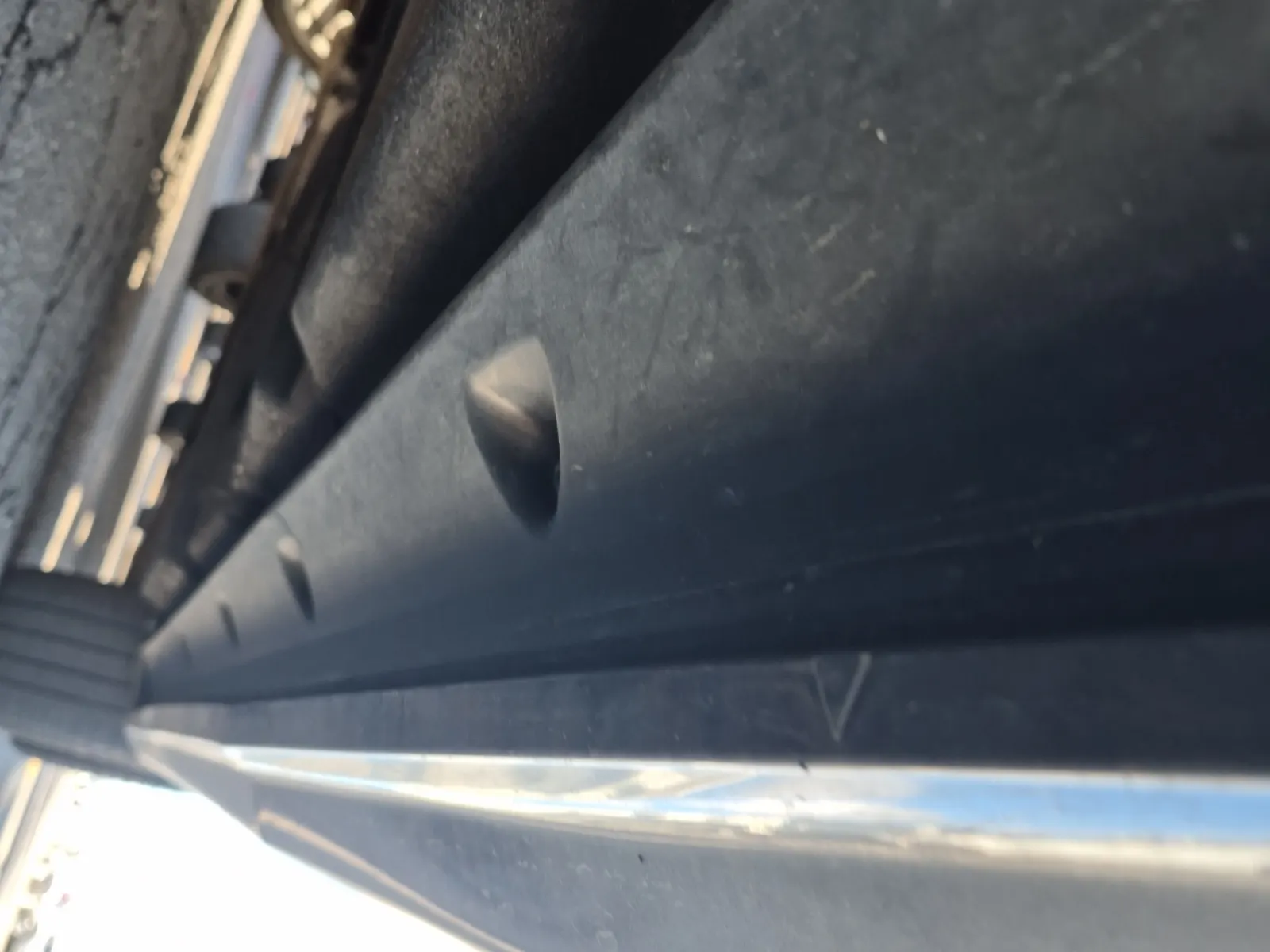 Undercarriage - Passenger Photo