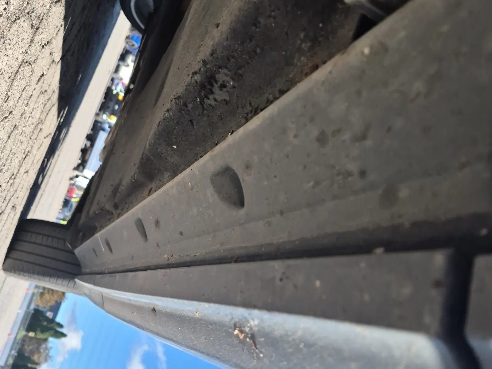 Undercarriage - Driver Photo