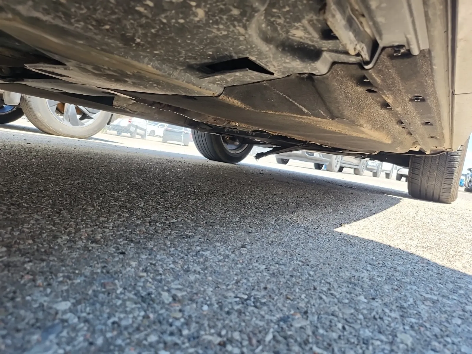 Undercarriage - Passenger Photo