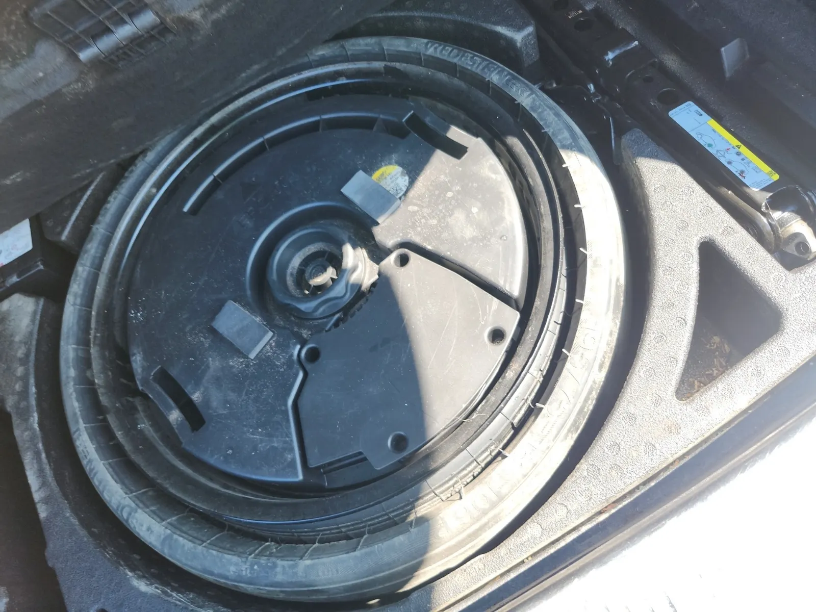 Spare Tire & Wheel Photo