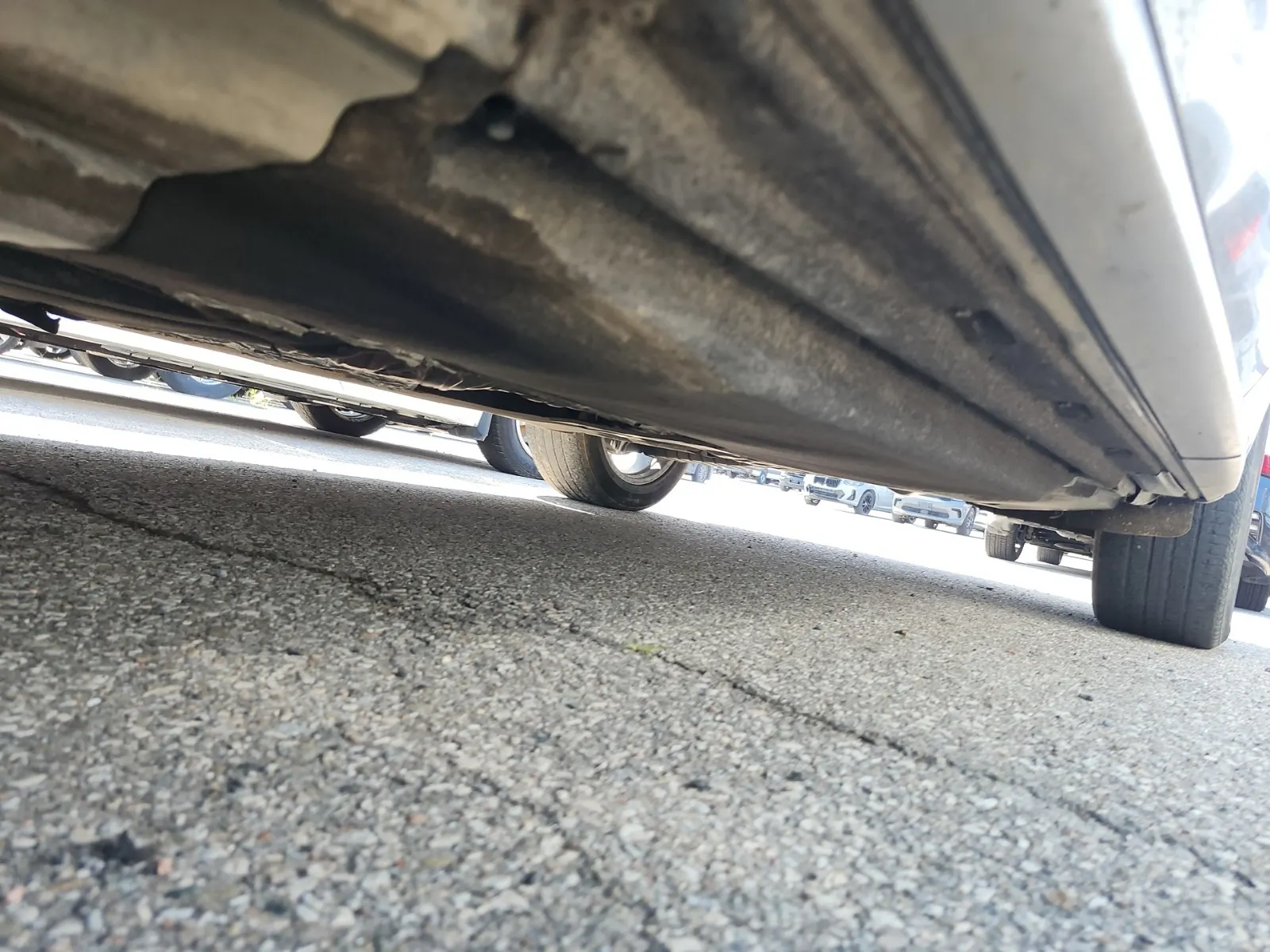 Undercarriage - Driver Photo