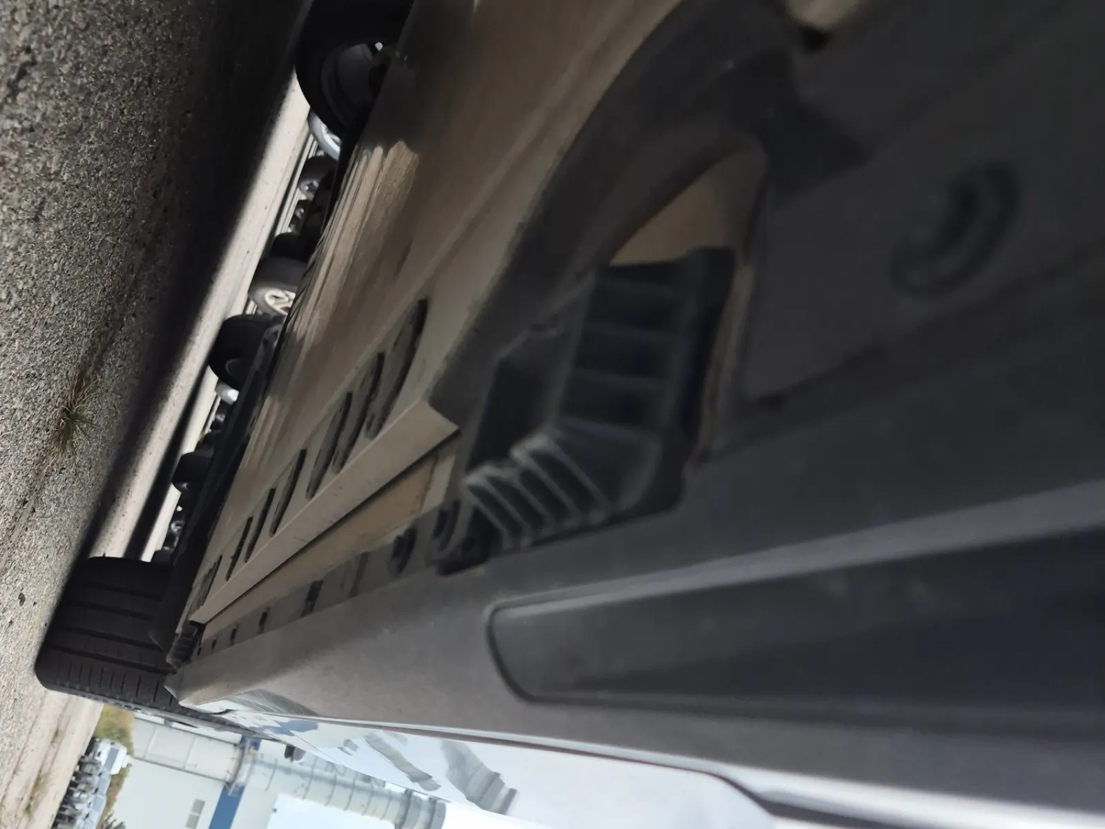 Undercarriage - Driver Photo