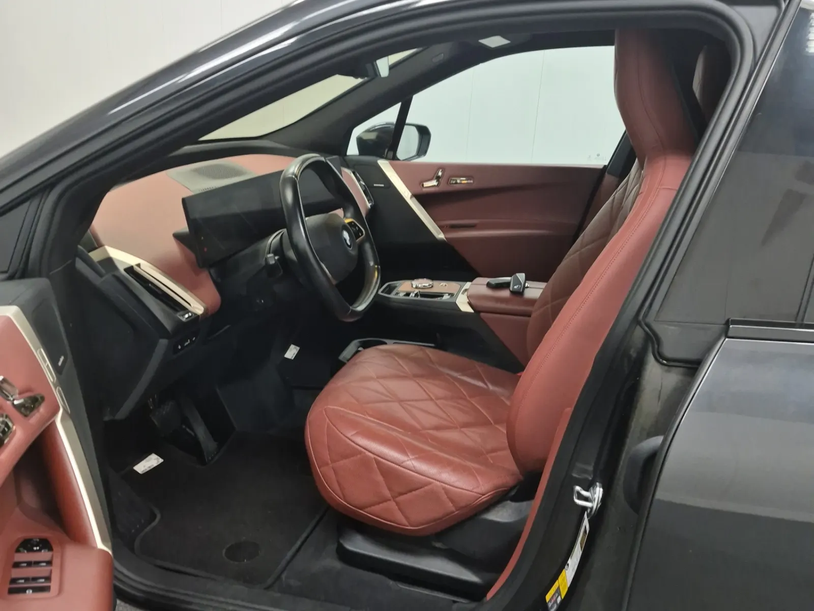 Front Interior Photo