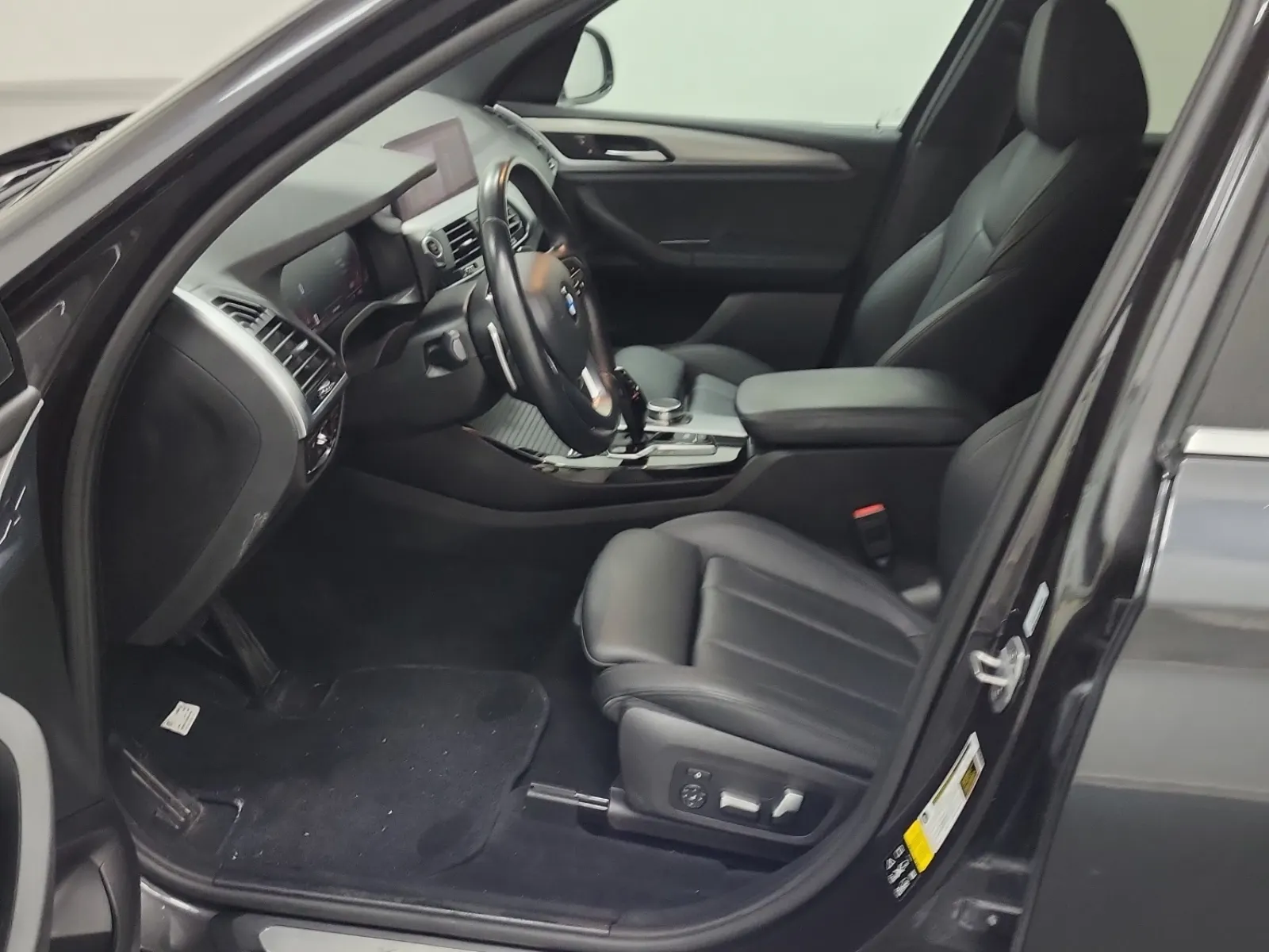 Front Interior Photo