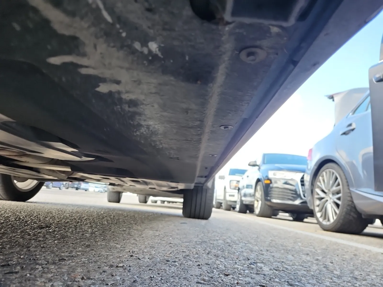 Undercarriage - Driver Photo