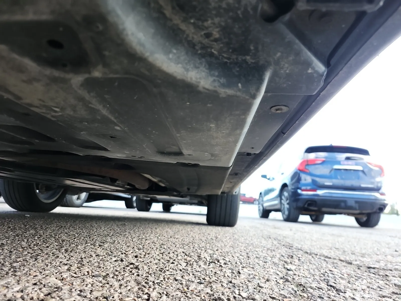 Undercarriage - Passenger Photo