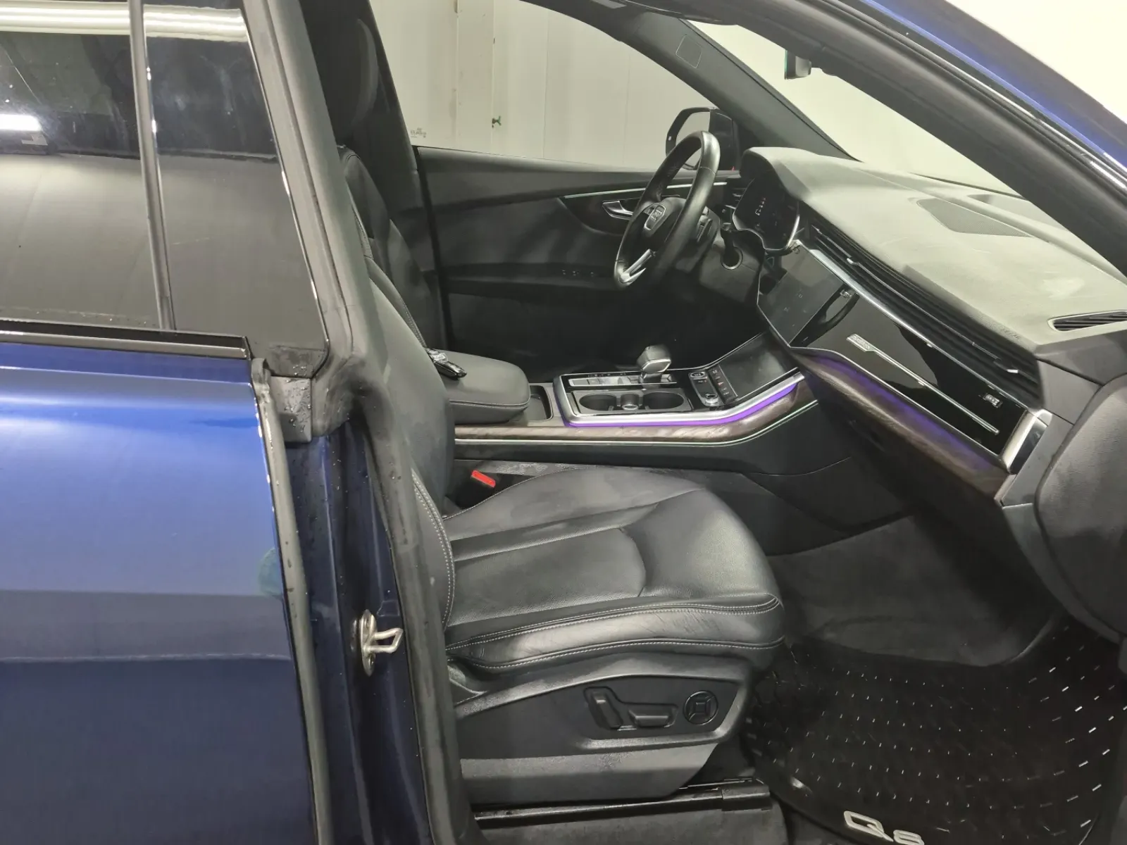 Right Side Interior Photo