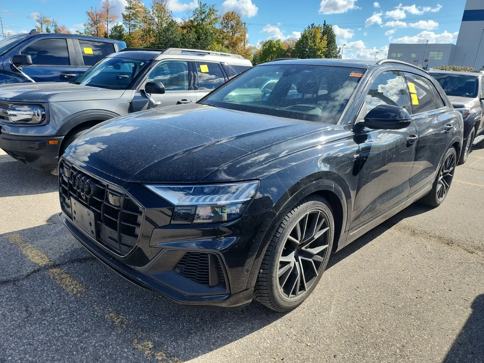Front driver 3/4 photo