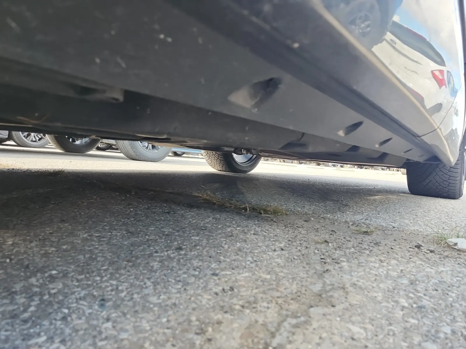 Undercarriage - Passenger Photo