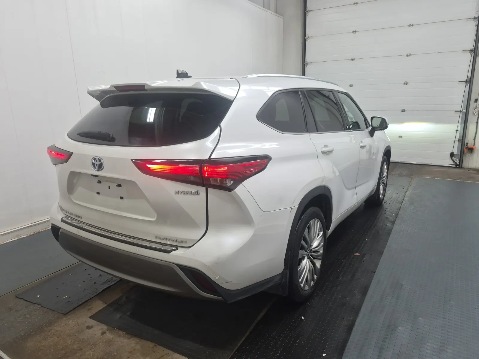 Passenger Rear 3/4 Photo