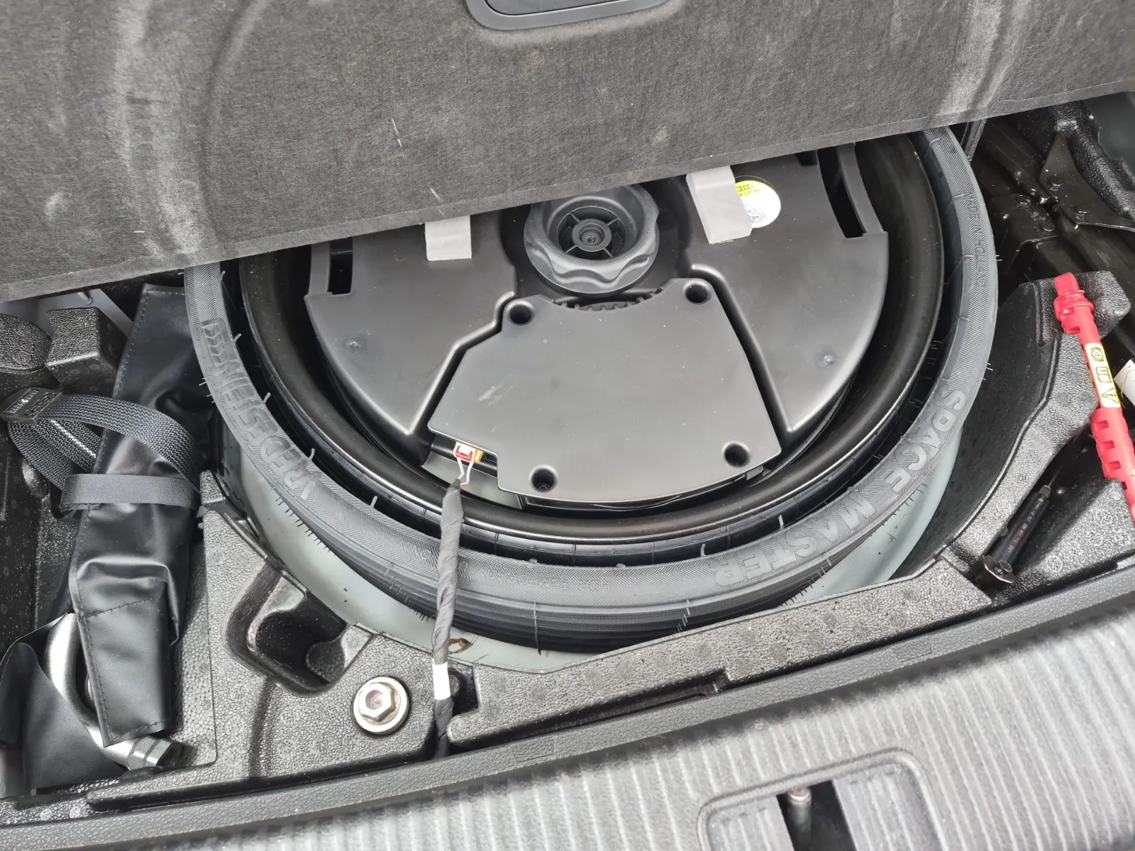Spare Tire & Wheel Photo