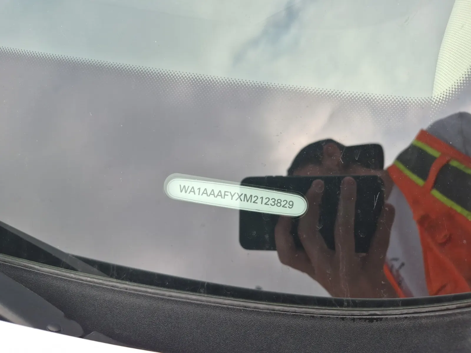 Dash VIN Plate Photo