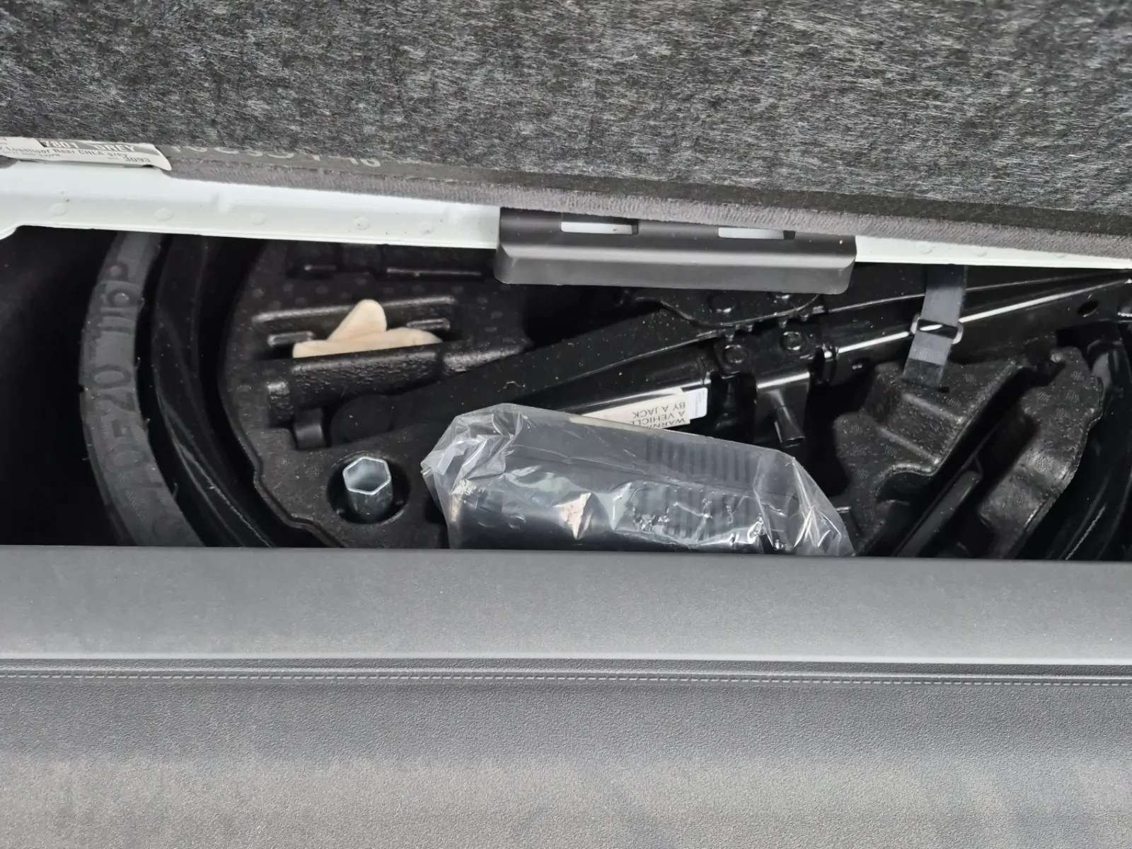 Spare Tire & Wheel Photo