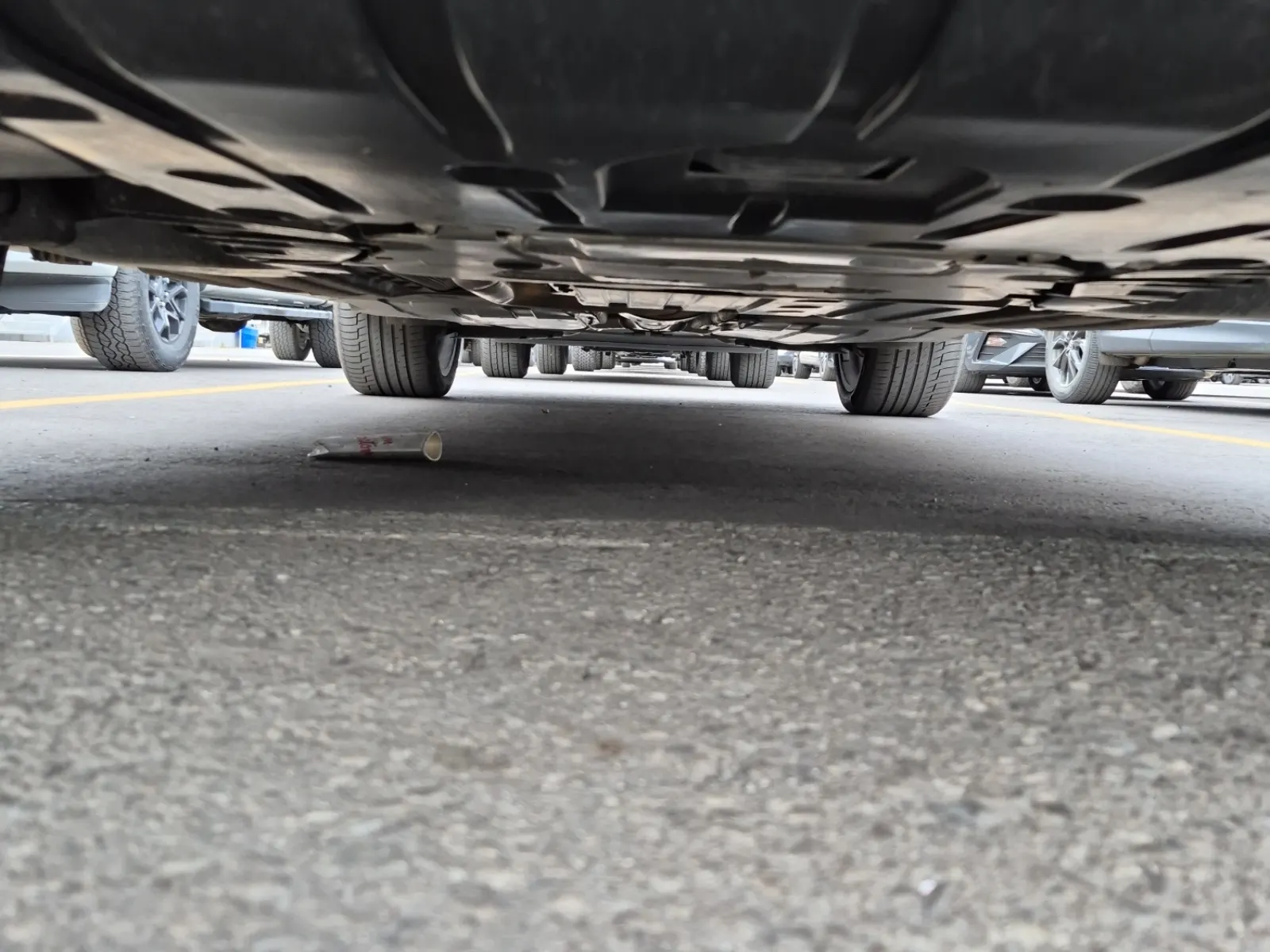 Undercarriage - Front Photo